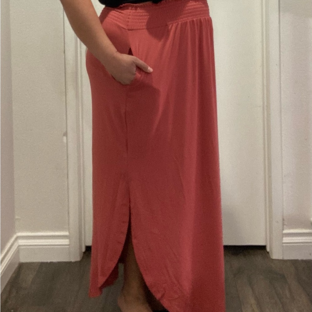 Ninexis Maxi Skirt with Pockets in Cranberry